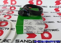 Telemecanique Inductive Proximity Switch XS4P18AB110