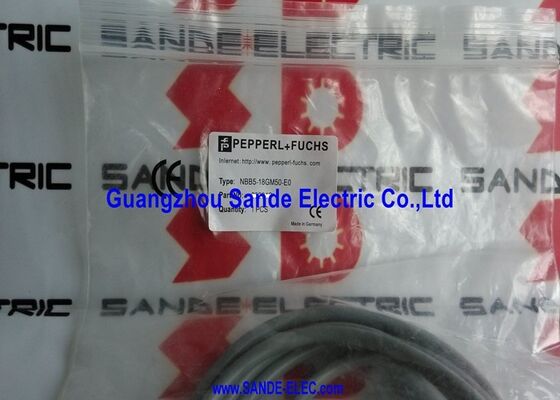 El sensor del interruptor de proximidad NBB5-18GM50-E0