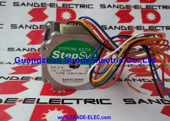SANYO DENKI motor paso a paso 103H7126-0740 103H71260740 1O3H7126-O74O en el stock DC3A