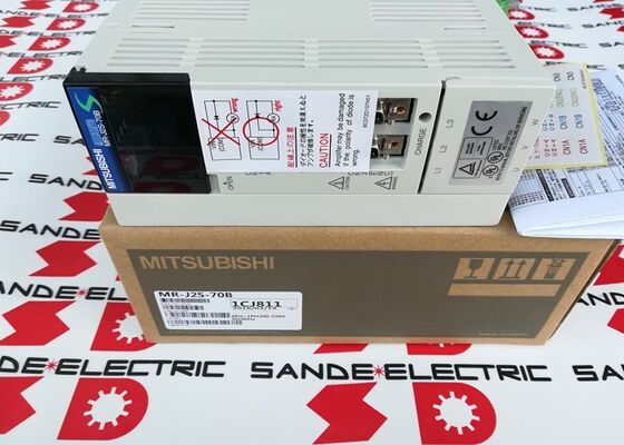 Autentico controlador de servicio de Mitsubishi MR-J2S-70B Nuevo MRJ2S70B garantía de un año MR-J2S-7OB envío rápido