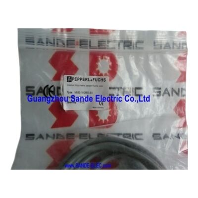 El sensor del interruptor de proximidad NBB5-18GM50-E0