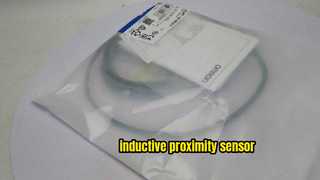 Omron E2E-X1R5E1 Sensor de proximidad inductivo M8 1,5 mm | NPN NA 12-24 VCC | Escaparate de la serie E2E
