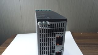 Unidad de doble eje 2x5A potencia compacta